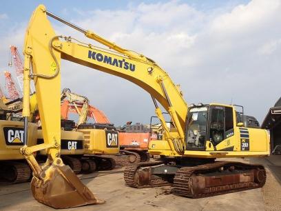 Komatsu 