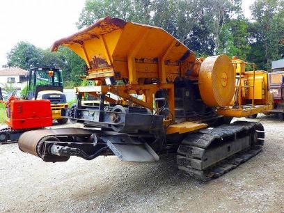Komatsu 