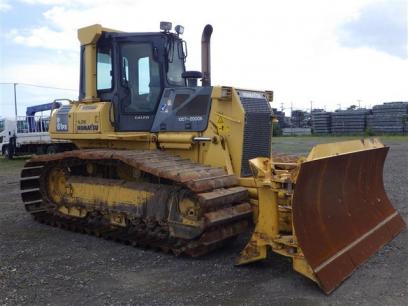 Komatsu 