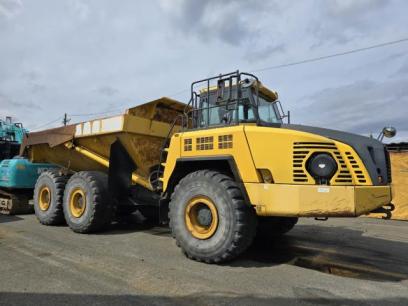 Komatsu 