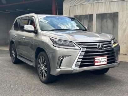 Lexus LX