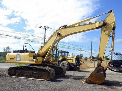 Komatsu 