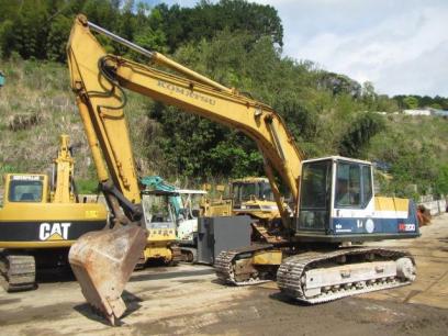 Komatsu 